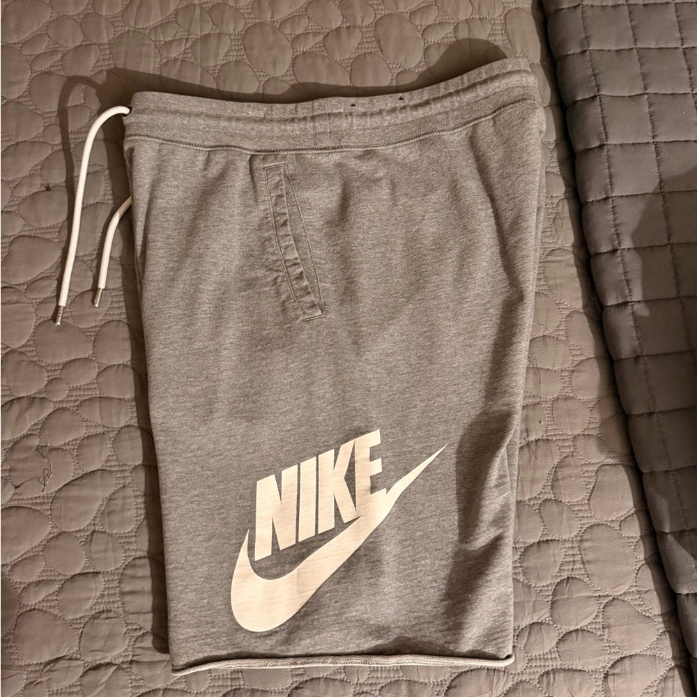 Mens Nike large.